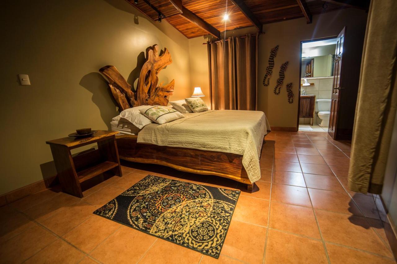 Villas Oasis Manuel Antonio Eksteriør bilde