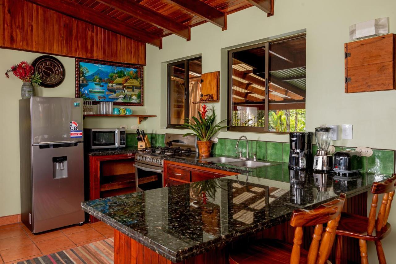Villas Oasis Manuel Antonio Eksteriør bilde