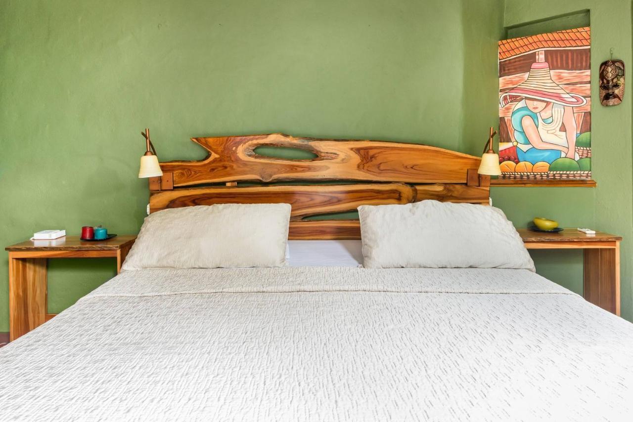 Villas Oasis Manuel Antonio Eksteriør bilde